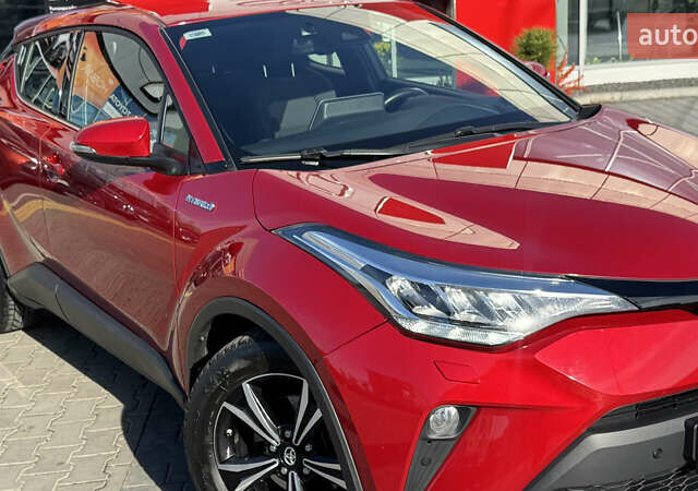 Красный Тойота C-HR, объемом двигателя 1.99 л и пробегом 69 тыс. км за 27493 $, фото 26 на Automoto.ua