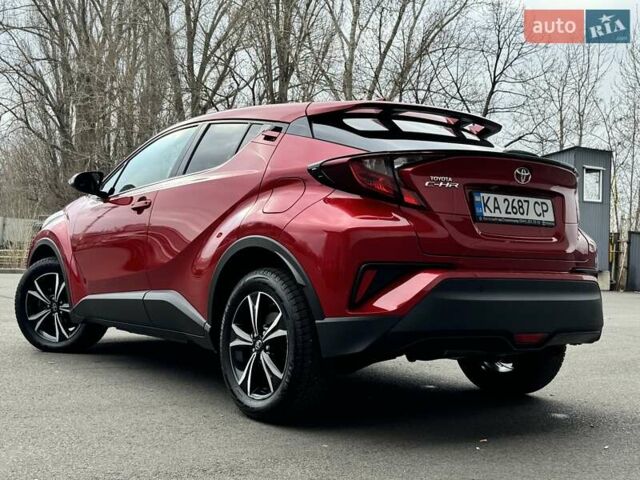 Красный Тойота C-HR, объемом двигателя 1.2 л и пробегом 59 тыс. км за 23900 $, фото 4 на Automoto.ua