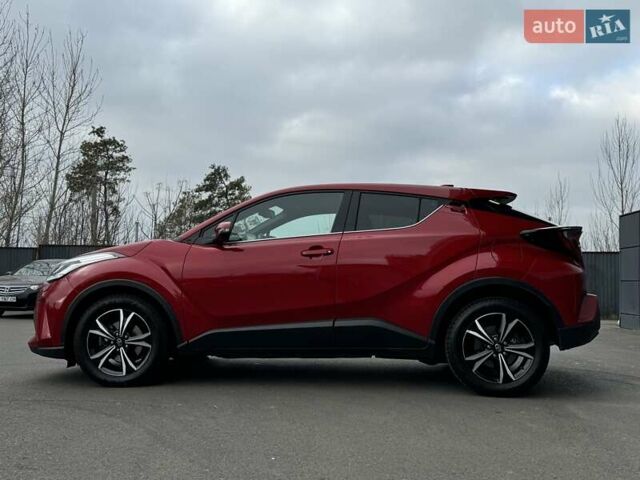 Красный Тойота C-HR, объемом двигателя 1.2 л и пробегом 59 тыс. км за 23900 $, фото 109 на Automoto.ua