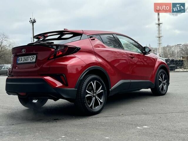 Красный Тойота C-HR, объемом двигателя 1.2 л и пробегом 59 тыс. км за 23900 $, фото 98 на Automoto.ua