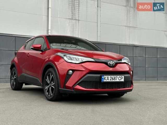 Красный Тойота C-HR, объемом двигателя 1.2 л и пробегом 59 тыс. км за 23900 $, фото 77 на Automoto.ua