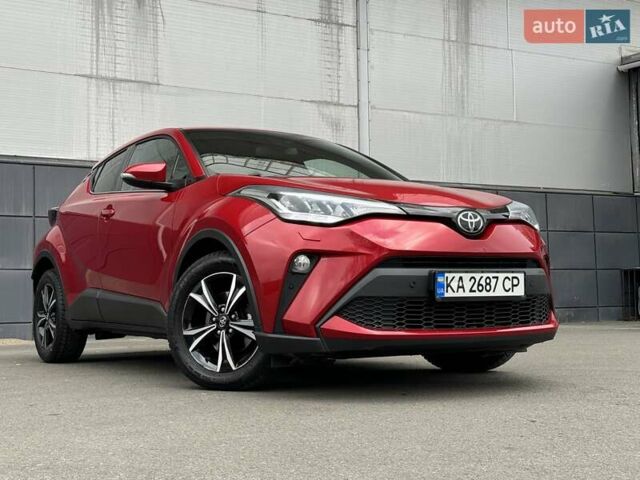 Красный Тойота C-HR, объемом двигателя 1.2 л и пробегом 59 тыс. км за 23900 $, фото 5 на Automoto.ua
