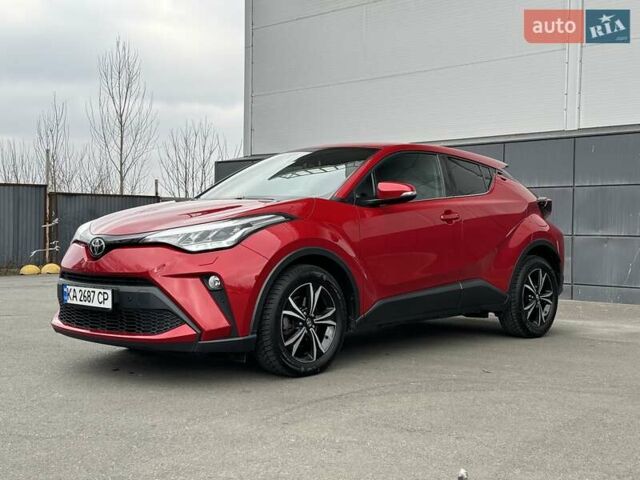 Красный Тойота C-HR, объемом двигателя 1.2 л и пробегом 59 тыс. км за 23900 $, фото 111 на Automoto.ua