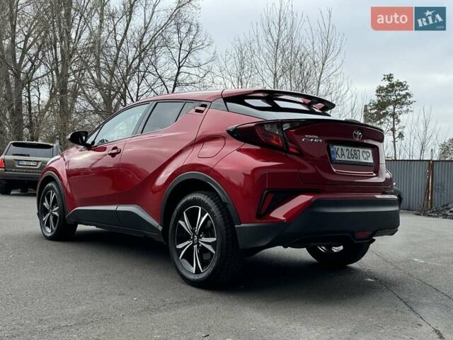 Красный Тойота C-HR, объемом двигателя 1.2 л и пробегом 59 тыс. км за 23900 $, фото 110 на Automoto.ua