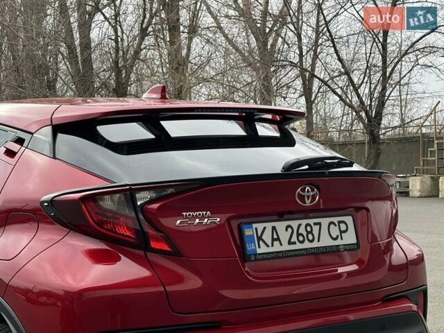 Красный Тойота C-HR, объемом двигателя 1.2 л и пробегом 59 тыс. км за 23900 $, фото 53 на Automoto.ua