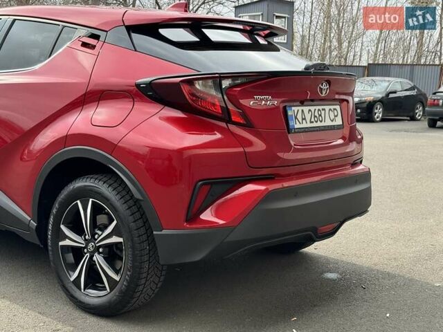 Красный Тойота C-HR, объемом двигателя 1.2 л и пробегом 59 тыс. км за 23900 $, фото 49 на Automoto.ua