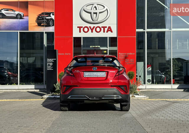 Красный Тойота C-HR, объемом двигателя 1.99 л и пробегом 69 тыс. км за 27493 $, фото 16 на Automoto.ua