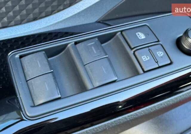 Красный Тойота C-HR, объемом двигателя 1.99 л и пробегом 69 тыс. км за 27493 $, фото 20 на Automoto.ua