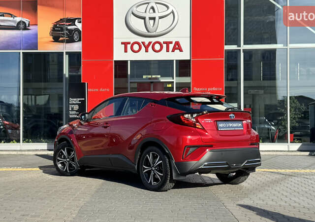 Красный Тойота C-HR, объемом двигателя 1.99 л и пробегом 69 тыс. км за 27493 $, фото 15 на Automoto.ua
