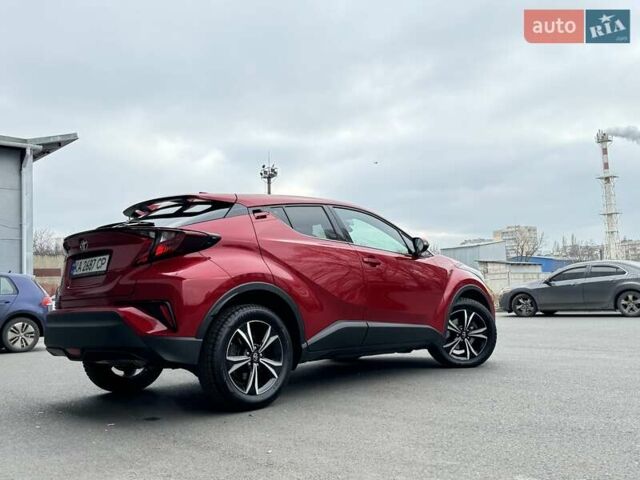 Красный Тойота C-HR, объемом двигателя 1.2 л и пробегом 59 тыс. км за 23900 $, фото 28 на Automoto.ua