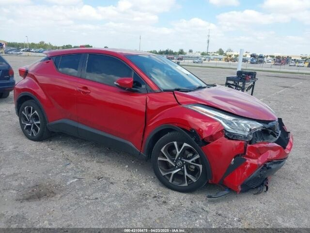 Красный Тойота C-HR, объемом двигателя 2 л и пробегом 80 тыс. км за 17500 $, фото 13 на Automoto.ua