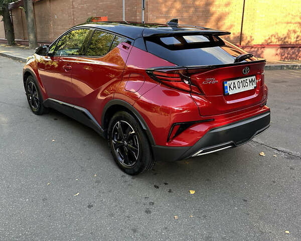 Красный Тойота C-HR, объемом двигателя 1.99 л и пробегом 44 тыс. км за 33500 $, фото 6 на Automoto.ua