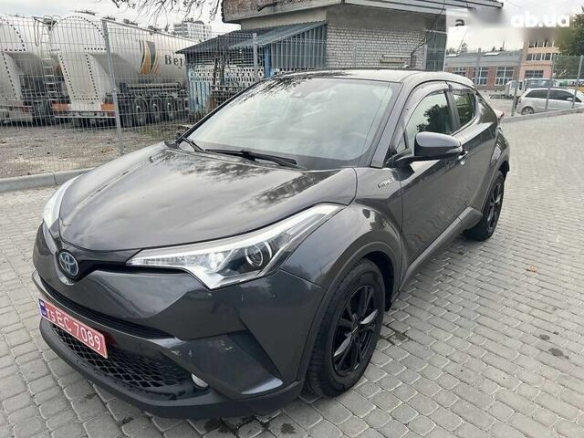 Тойота C-HR, объемом двигателя 1.8 л и пробегом 144 тыс. км за 23500 $, фото 20 на Automoto.ua