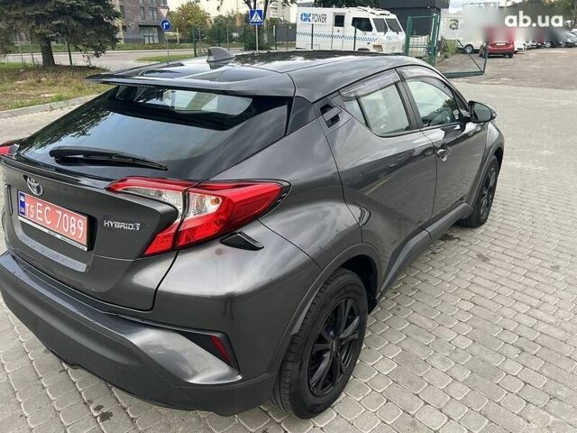 Тойота C-HR, объемом двигателя 1.8 л и пробегом 144 тыс. км за 23500 $, фото 10 на Automoto.ua