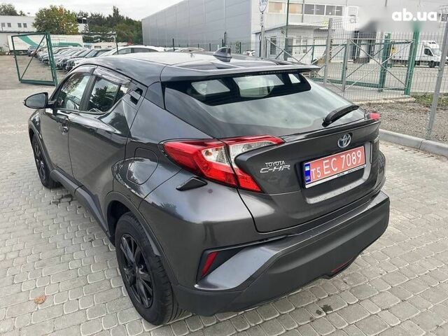 Тойота C-HR, объемом двигателя 1.8 л и пробегом 144 тыс. км за 23500 $, фото 14 на Automoto.ua