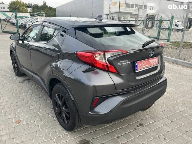 Тойота C-HR, объемом двигателя 1.8 л и пробегом 144 тыс. км за 23500 $, фото 15 на Automoto.ua