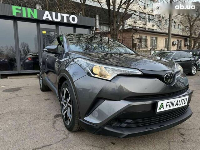 Тойота C-HR, объемом двигателя 2 л и пробегом 93 тыс. км за 18700 $, фото 2 на Automoto.ua