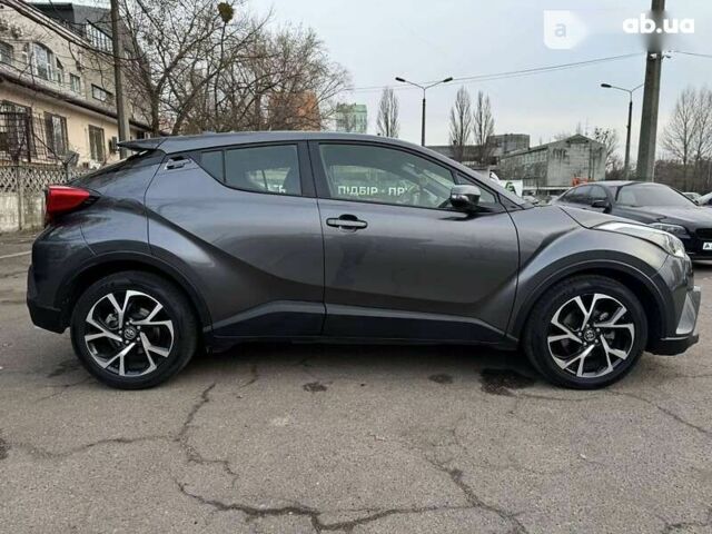 Тойота C-HR, объемом двигателя 2 л и пробегом 93 тыс. км за 18700 $, фото 3 на Automoto.ua