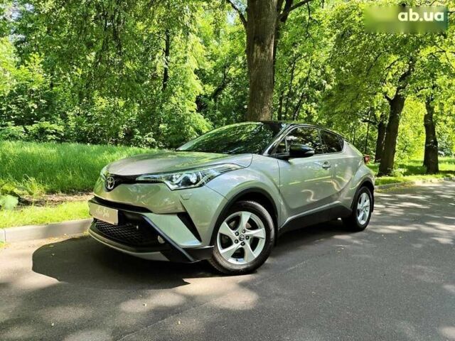 Тойота C-HR, объемом двигателя 1.2 л и пробегом 69 тыс. км за 17990 $, фото 8 на Automoto.ua