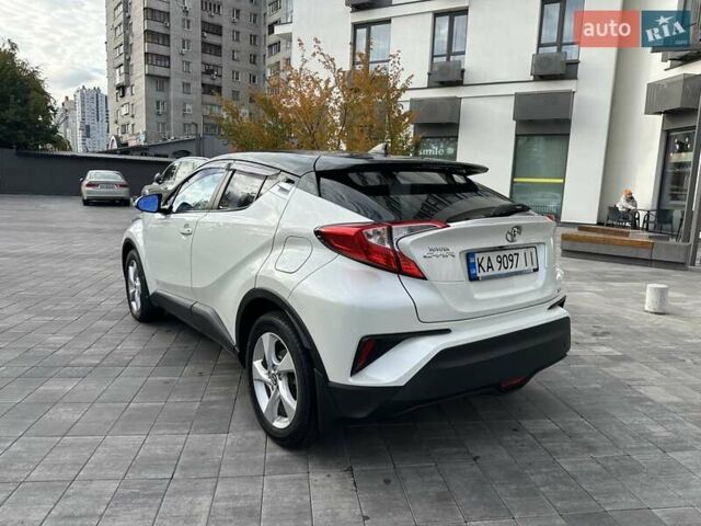 Тойота C-HR, объемом двигателя 1.2 л и пробегом 146 тыс. км за 15700 $, фото 6 на Automoto.ua
