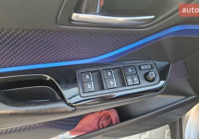 Тойота C-HR, об'ємом двигуна 1.2 л та пробігом 127 тис. км за 19500 $, фото 15 на Automoto.ua