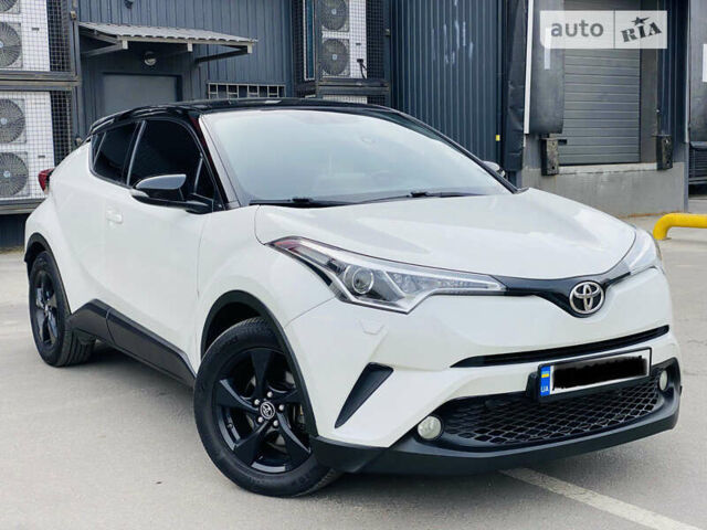 Тойота C-HR, об'ємом двигуна 1.2 л та пробігом 68 тис. км за 19999 $, фото 82 на Automoto.ua