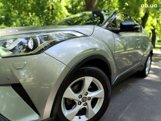 Тойота C-HR, объемом двигателя 1.2 л и пробегом 69 тыс. км за 17990 $, фото 1 на Automoto.ua