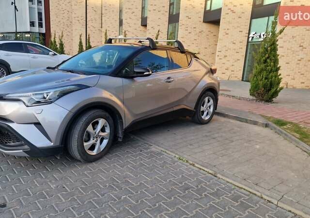 Тойота C-HR, об'ємом двигуна 1.2 л та пробігом 127 тис. км за 19500 $, фото 3 на Automoto.ua