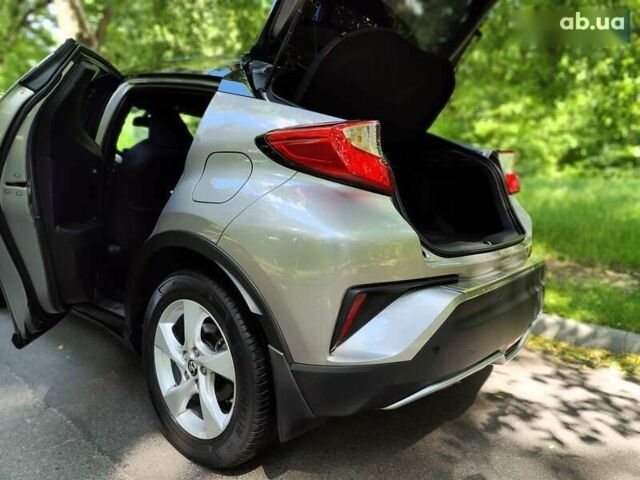 Тойота C-HR, объемом двигателя 1.2 л и пробегом 69 тыс. км за 17990 $, фото 12 на Automoto.ua