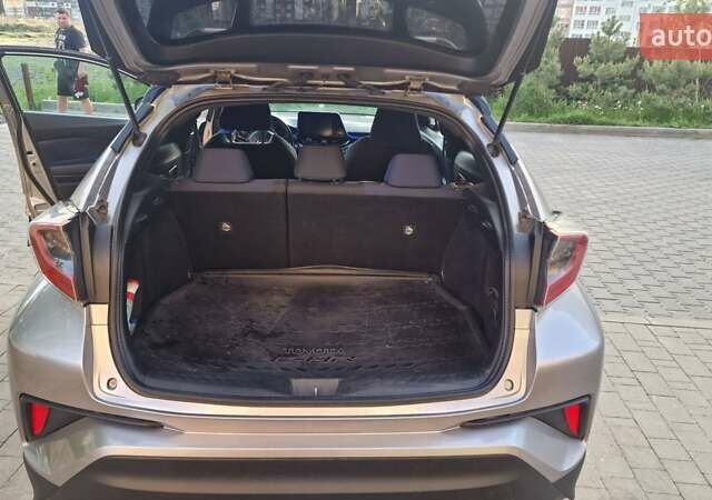 Тойота C-HR, об'ємом двигуна 1.2 л та пробігом 127 тис. км за 19500 $, фото 12 на Automoto.ua