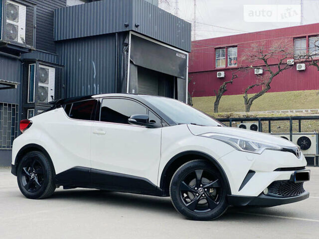 Тойота C-HR, об'ємом двигуна 1.2 л та пробігом 68 тис. км за 19999 $, фото 39 на Automoto.ua