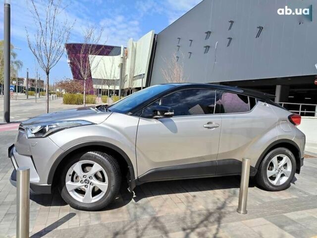 Тойота C-HR, объемом двигателя 1.2 л и пробегом 69 тыс. км за 17990 $, фото 7 на Automoto.ua