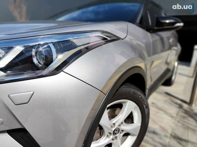 Тойота C-HR, объемом двигателя 1.2 л и пробегом 69 тыс. км за 17990 $, фото 1 на Automoto.ua
