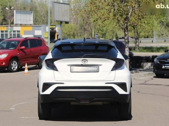 Тойота C-HR, объемом двигателя 2 л и пробегом 88 тыс. км за 24500 $, фото 4 на Automoto.ua