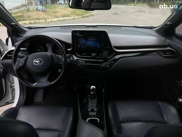 Тойота C-HR, объемом двигателя 1.2 л и пробегом 128 тыс. км за 17999 $, фото 24 на Automoto.ua
