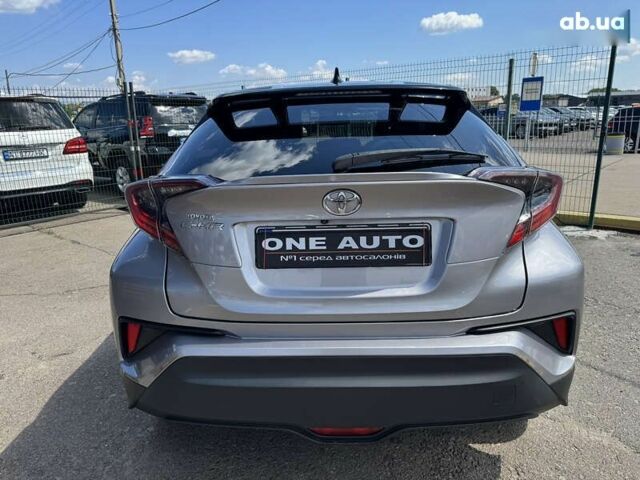 Тойота C-HR, объемом двигателя 1.2 л и пробегом 212 тыс. км за 16990 $, фото 7 на Automoto.ua