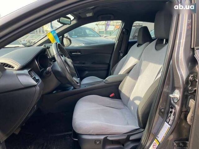 Тойота C-HR, объемом двигателя 1.8 л и пробегом 109 тыс. км за 18600 $, фото 25 на Automoto.ua