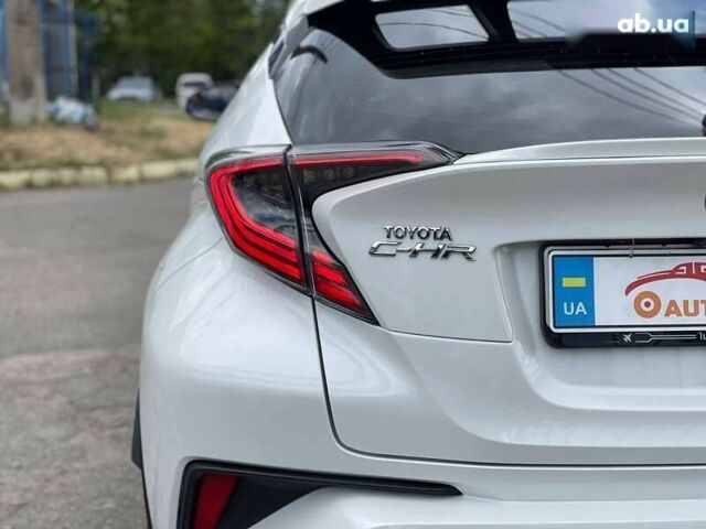 Тойота C-HR, об'ємом двигуна 1.2 л та пробігом 128 тис. км за 18999 $, фото 10 на Automoto.ua