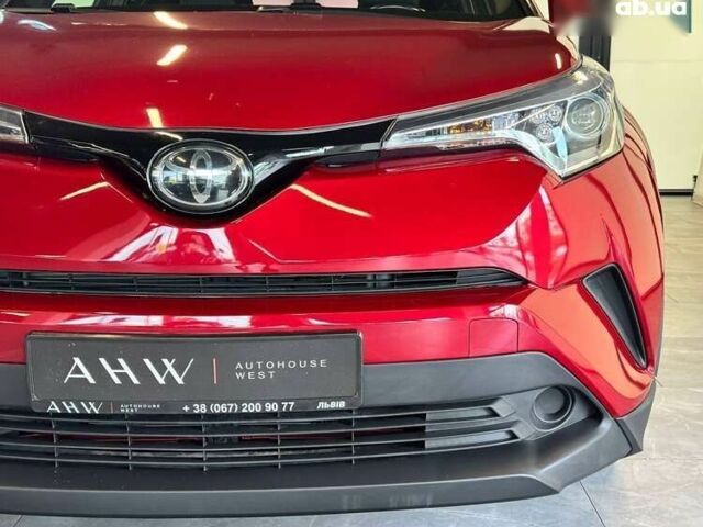 Тойота C-HR, об'ємом двигуна 2 л та пробігом 59 тис. км за 18700 $, фото 3 на Automoto.ua