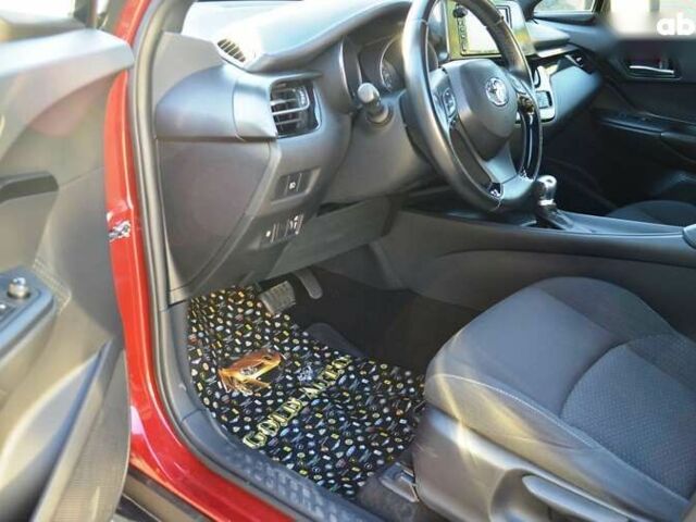 Тойота C-HR, об'ємом двигуна 2 л та пробігом 99 тис. км за 16500 $, фото 16 на Automoto.ua