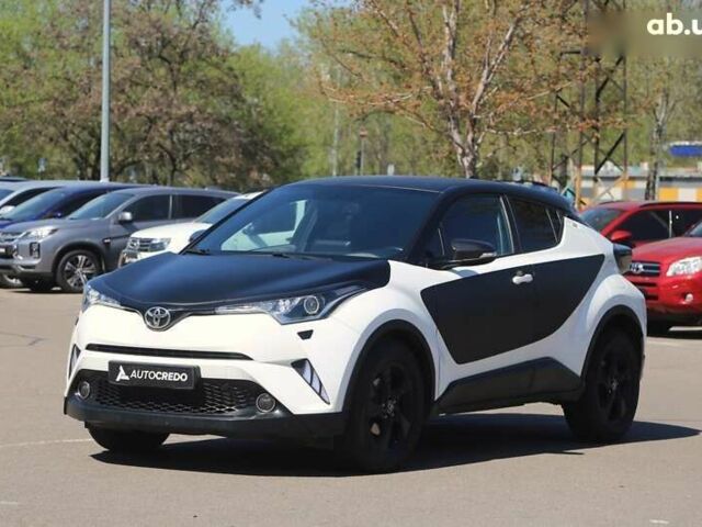 Тойота C-HR, объемом двигателя 2 л и пробегом 88 тыс. км за 24500 $, фото 2 на Automoto.ua