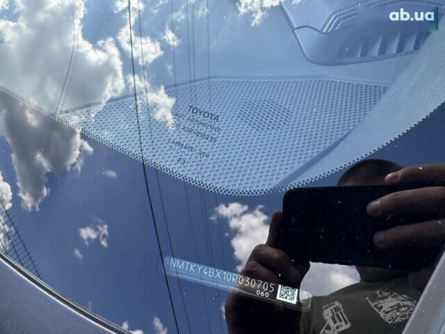 Тойота C-HR, объемом двигателя 1.2 л и пробегом 212 тыс. км за 16990 $, фото 12 на Automoto.ua