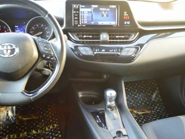 Тойота C-HR, объемом двигателя 2 л и пробегом 99 тыс. км за 15900 $, фото 29 на Automoto.ua