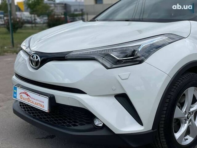Тойота C-HR, объемом двигателя 1.2 л и пробегом 128 тыс. км за 17999 $, фото 3 на Automoto.ua