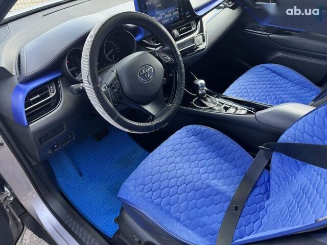 Тойота C-HR, объемом двигателя 1.2 л и пробегом 212 тыс. км за 16990 $, фото 14 на Automoto.ua