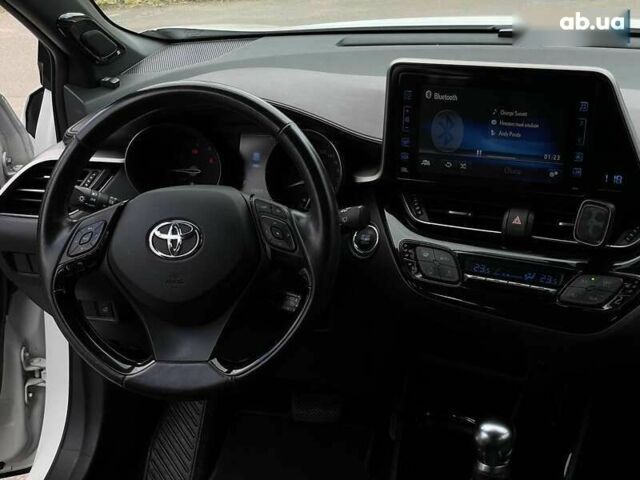 Тойота C-HR, объемом двигателя 1.2 л и пробегом 128 тыс. км за 17999 $, фото 23 на Automoto.ua