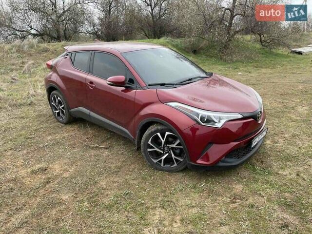 Тойота C-HR, объемом двигателя 2 л и пробегом 114 тыс. км за 17000 $, фото 4 на Automoto.ua