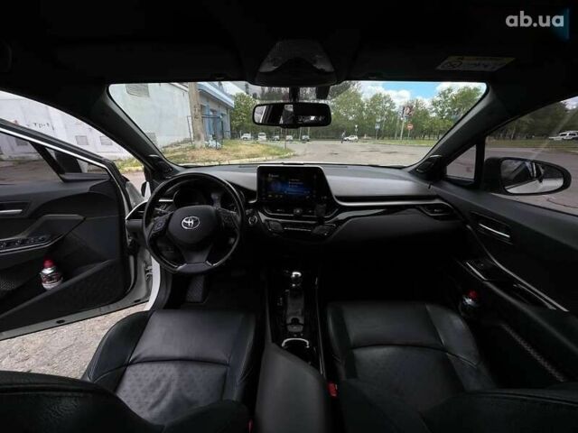 Тойота C-HR, объемом двигателя 1.2 л и пробегом 128 тыс. км за 17999 $, фото 22 на Automoto.ua
