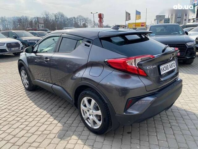 Тойота C-HR, объемом двигателя 1.8 л и пробегом 109 тыс. км за 18600 $, фото 5 на Automoto.ua