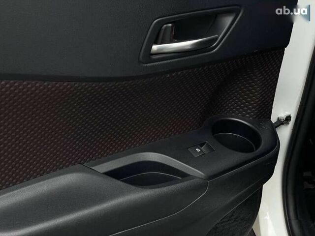Тойота C-HR, об'ємом двигуна 1.2 л та пробігом 128 тис. км за 18999 $, фото 27 на Automoto.ua